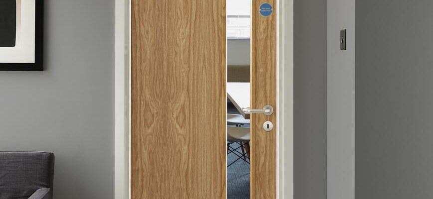 Wooden fire door with glass
